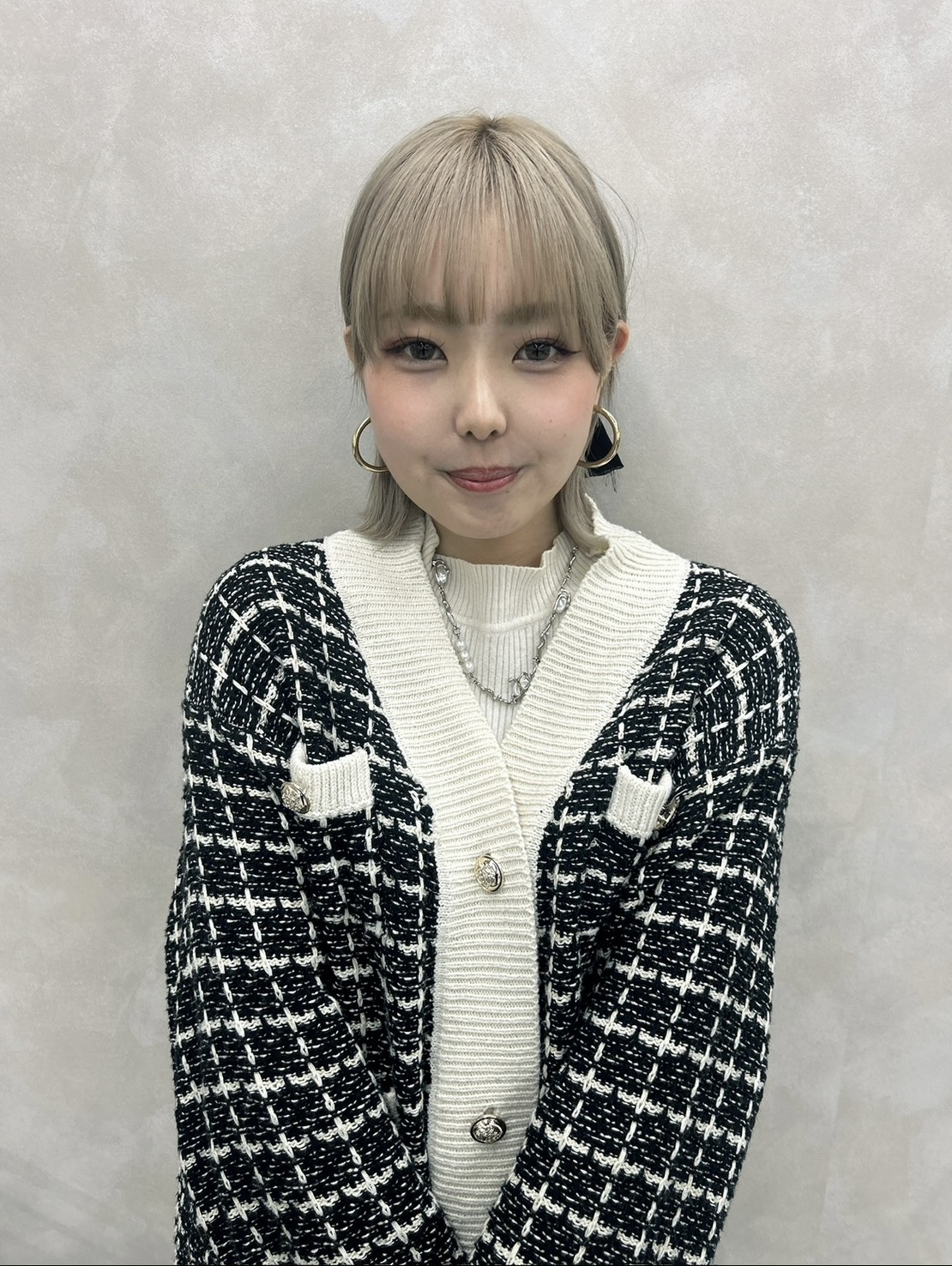 吉田朱里